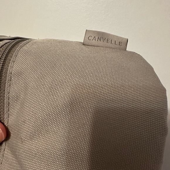 CANVELLE Gray oversized fanny pack with Patterned Strap - Picture 7 of 11